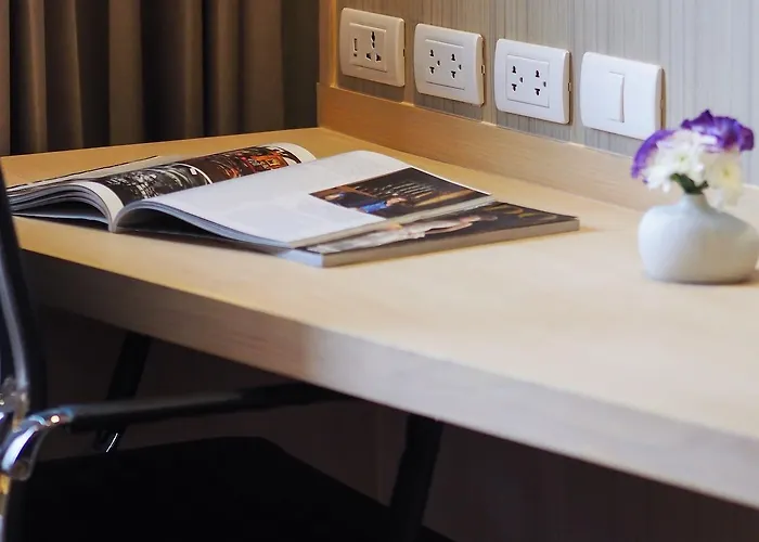 Hotel Eleven Sukhumvit 11 By Kingston Bangkok