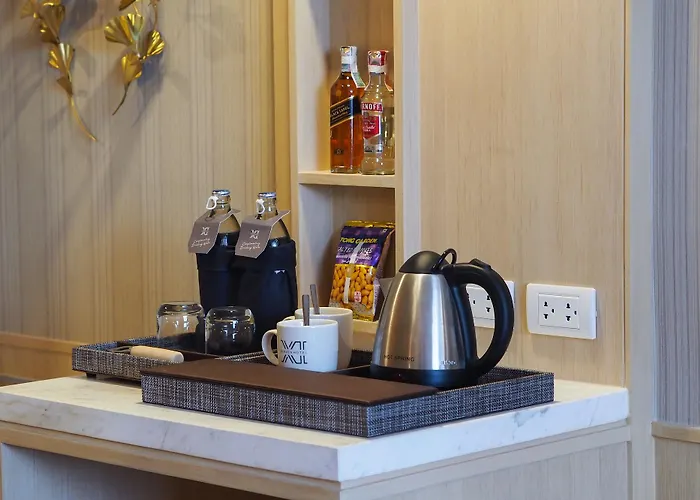 Eleven Sukhumvit 11 By Kingston Hotel