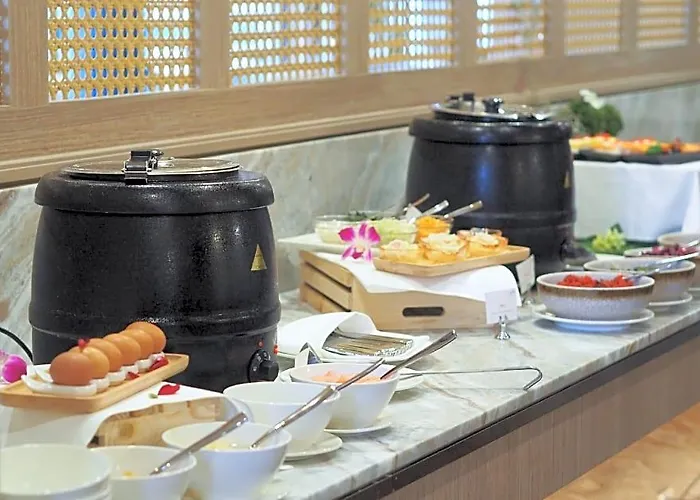 Hotel Eleven Sukhumvit 11 By Kingston 4*