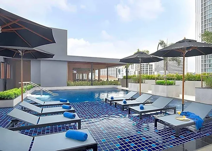 Hotel Eleven Sukhumvit 11 By Kingston 4*