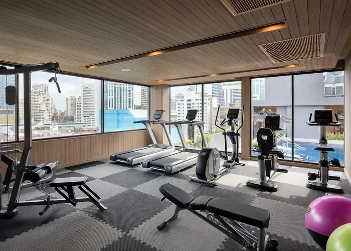 Hotel Eleven Sukhumvit 11 By Kingston