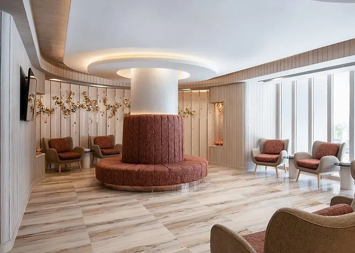 Hotel Eleven Sukhumvit 11 By Kingston