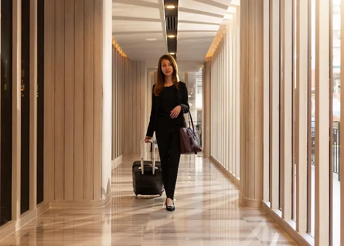 Eleven Sukhumvit 11 By Kingston Hotel