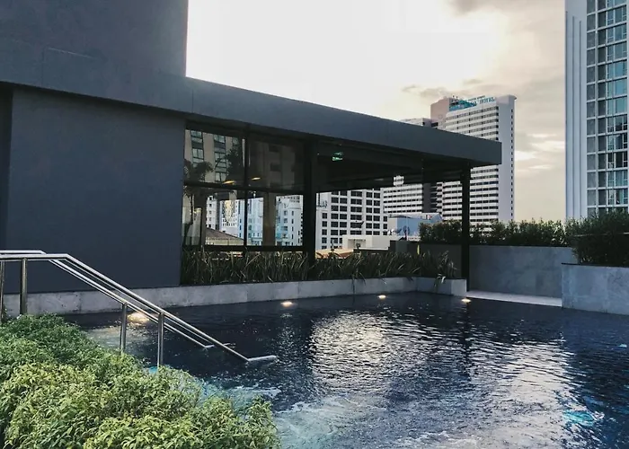 Eleven Sukhumvit 11 By Kingston Hotel
