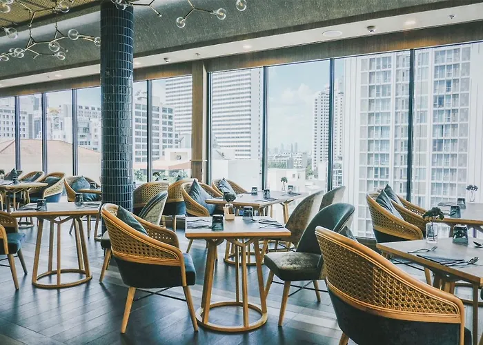 Eleven Sukhumvit 11 By Kingston